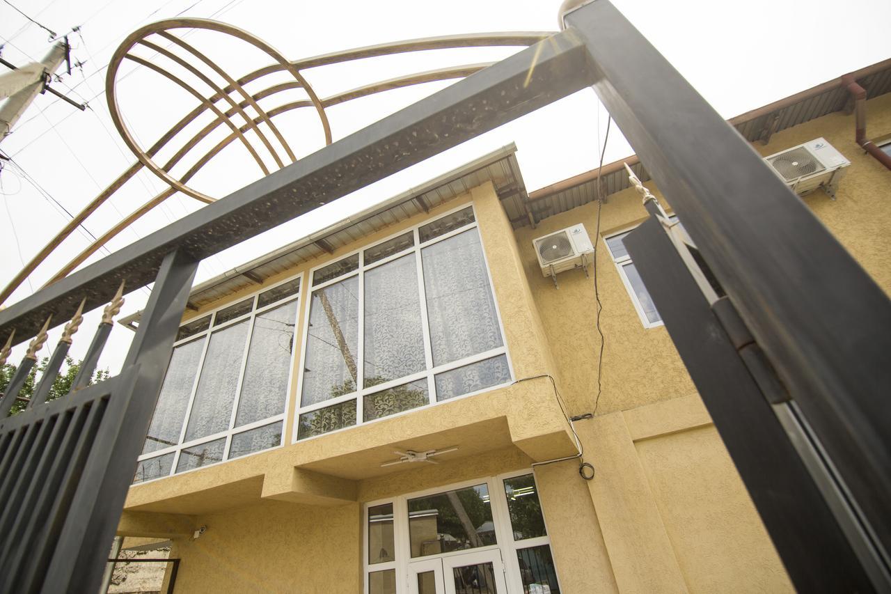 Hostel Esal Osh Exterior photo
